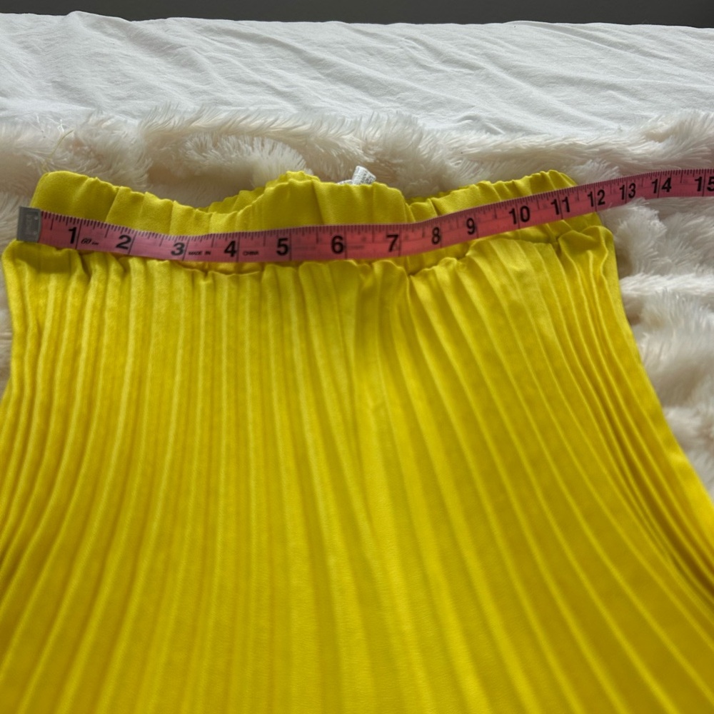 SHEIN Vibrant Yellow Pleated Wide-Leg Pants|brunch|tea time| feminine flowy - Picture 3 of 6